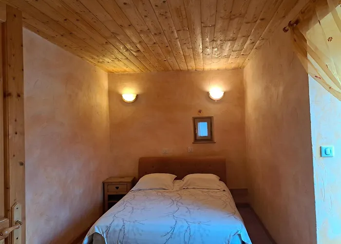 Couette-café L'asphodèle 3*